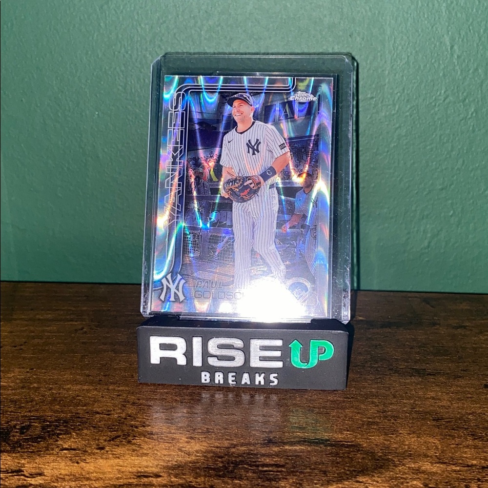 2025 Topps Chrome - Paul Goldschmidt #168 RayWave Refractor.